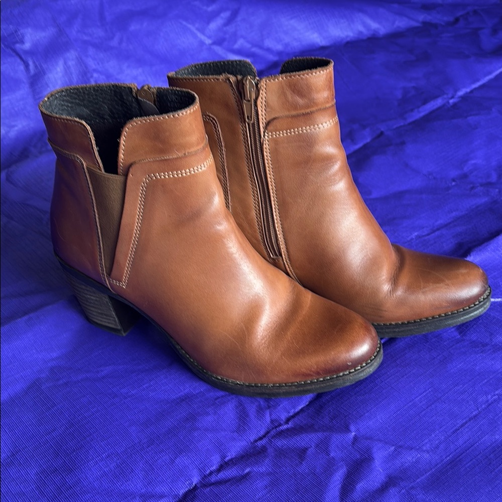 Stylish Brown Ankle Booties with Sleek Design